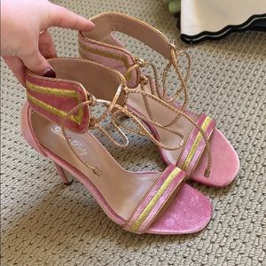 Velvet pink heels
